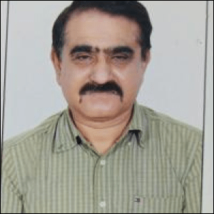 Dr. Rajiv Kapur